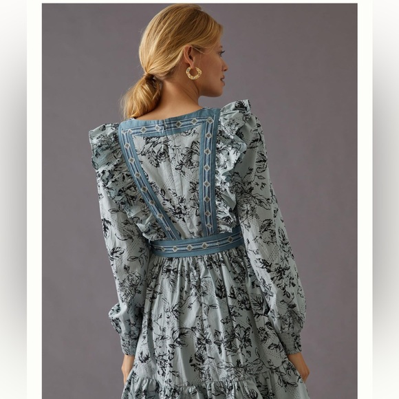 NWOT Anthropologie Ruffle Wrap Dress Blue Motif with pockets
Size Small Petite - Picture 3 of 9